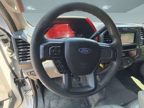 Used 2018 Ford F250 XL w/ Power Equipment Group AWD/4WD image 24