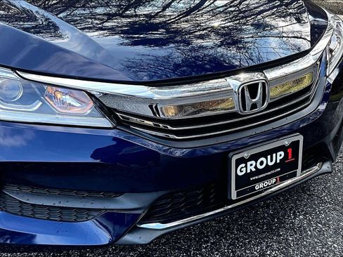 Used 2016 Honda Accord LX image 29