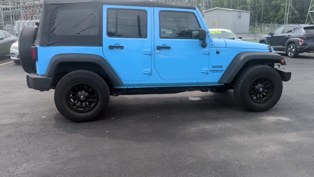 Used 2017 Jeep Wrangler Unlimited Sport w/ Quick Order Package 24S AWD/4WD image 9