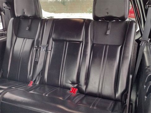 Used 2017 Lincoln Navigator Select image 25