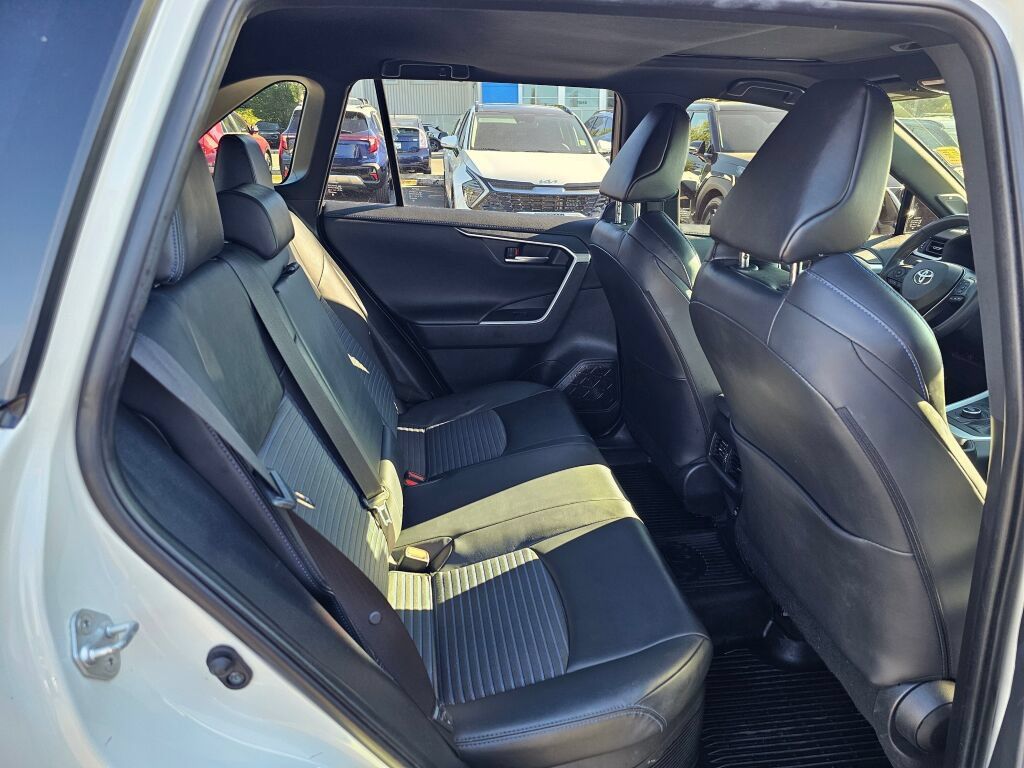 Used 2019 Toyota RAV4 XSE AWD/4WD image 28