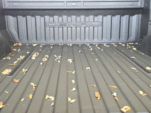 Certified 2024 GMC Sierra 1500 Denali image 31