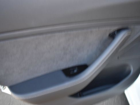 Used 2018 Tesla Model 3 Long Range AWD/4WD image 18