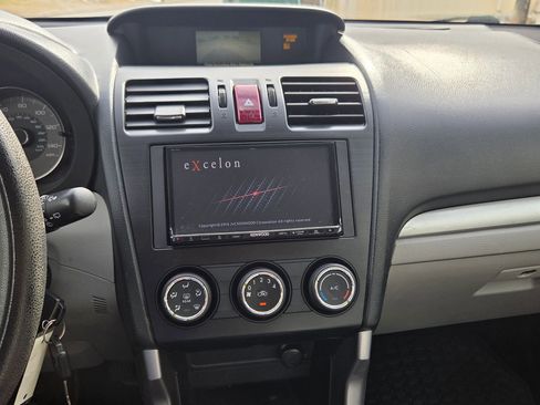 Used 2015 Subaru Forester 2.5i Premium image 12