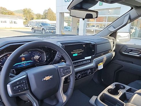New 2026 Chevrolet Silverado 1500 LT image 9