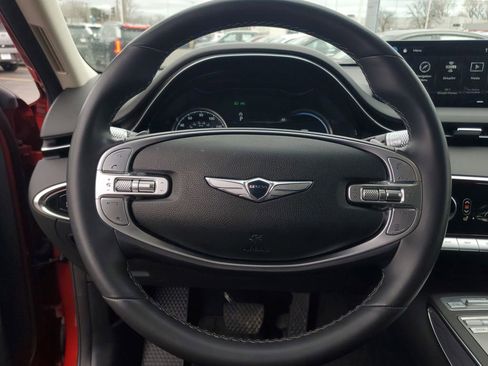 Used 2024 Genesis GV70 2.5T w/ Advanced Package image 17