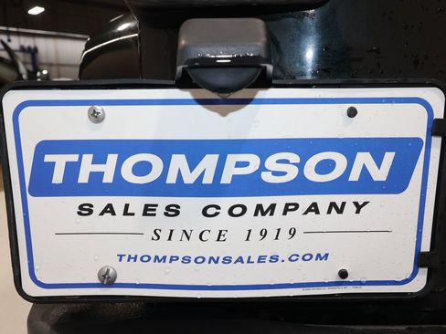 Used 2012 Jeep Wrangler Unlimited Sahara w/ Connectivity Group image 22