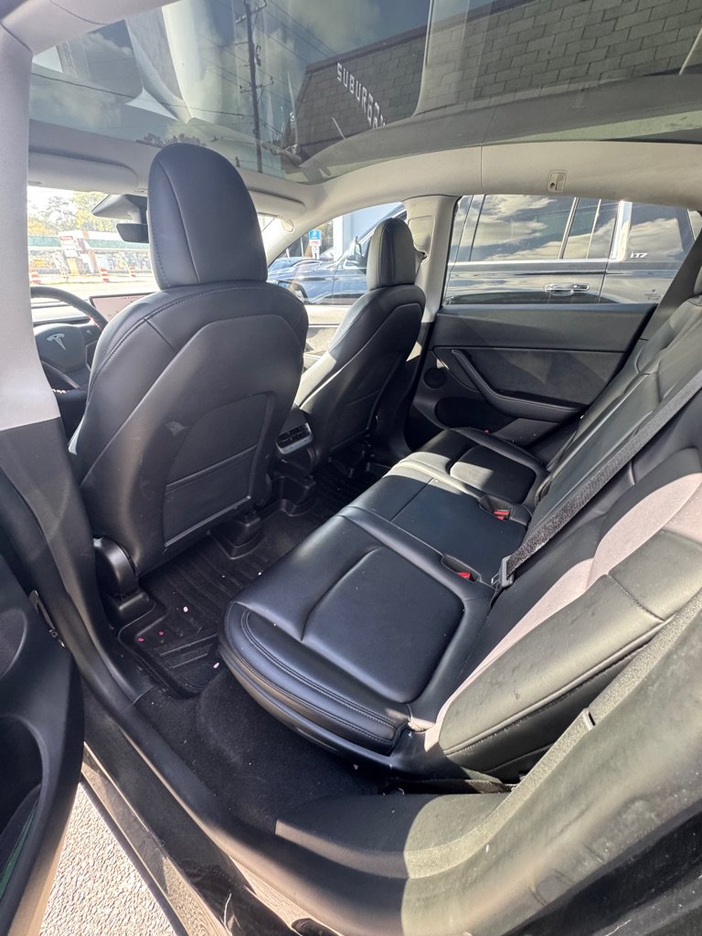 Used 2021 Tesla Model Y Long Range AWD/4WD image 9