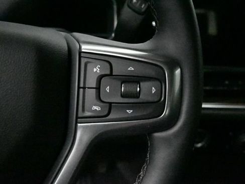 Used 2023 Chevrolet Silverado 1500 LT AWD/4WD image 16