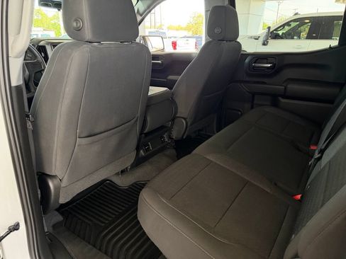 Used 2022 Chevrolet Silverado 1500 Custom AWD/4WD image 15