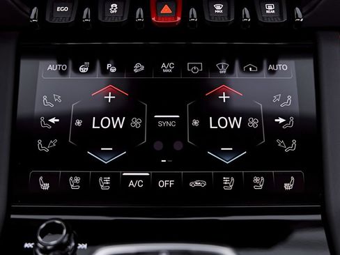 Used 2025 Lamborghini Urus Performante AWD/4WD image 87