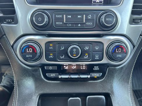 Used 2020 Chevrolet Tahoe LS RWD image 25