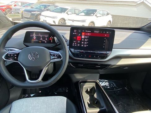 Certified 2024 Volkswagen ID.4 2WD image 10