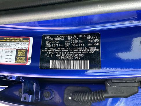Used 2023 Hyundai Elantra SEL FWD image 17