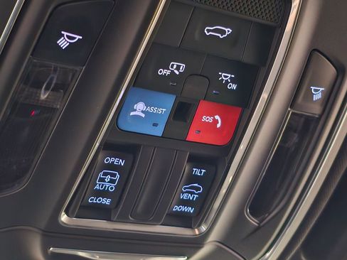 New 2026 Jeep Grand Cherokee Laredo AWD/4WD image 26