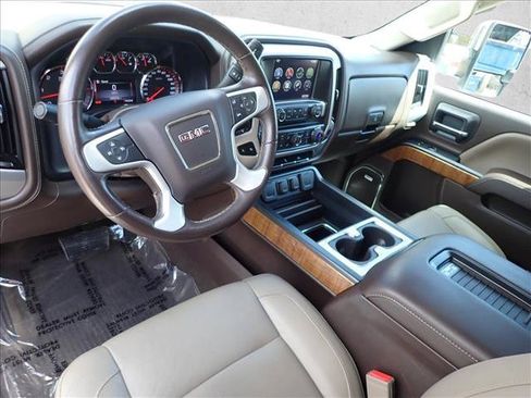 Used 2016 GMC Sierra 1500 SLT w/ SLT Premium Package AWD/4WD image 9