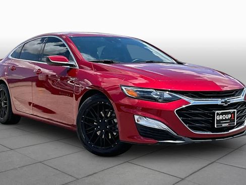 Used 2024 Chevrolet Malibu RS FWD image 3