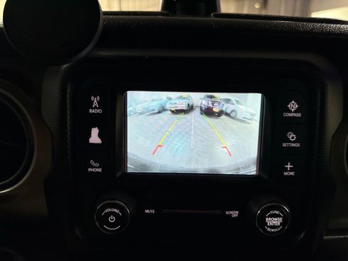 Used 2018 Jeep Wrangler Unlimited Sport AWD/4WD image 18
