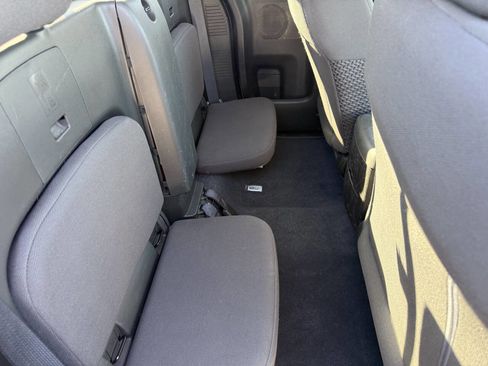 Used 2019 Nissan Frontier SV image 18