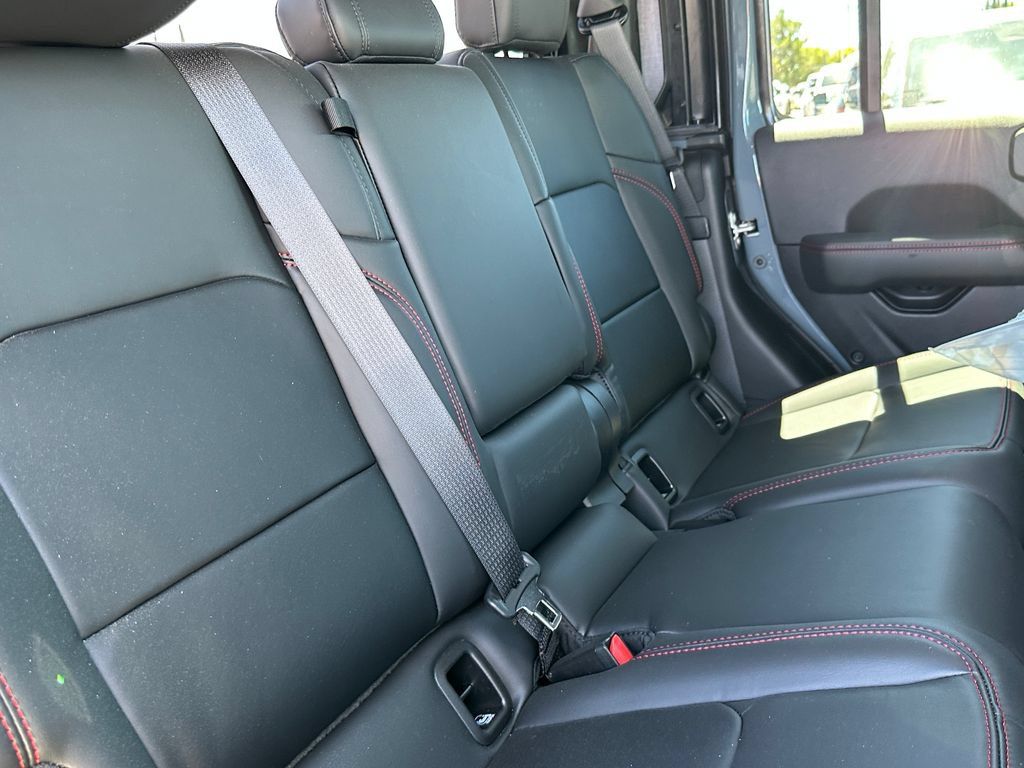 New 2026 Jeep Gladiator Rubicon AWD/4WD image 15