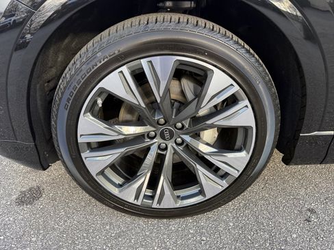 New 2026 Audi Q8 Premium Plus image 27