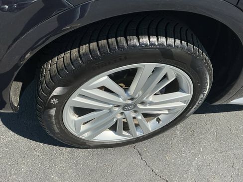 Used 2018 Audi Q5 Prestige w/ Prestige Package image 27