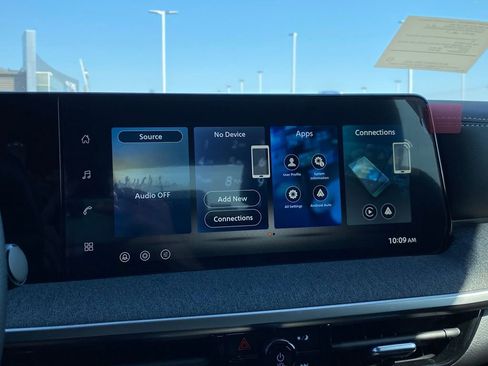 New 2026 Nissan Kicks SV image 24