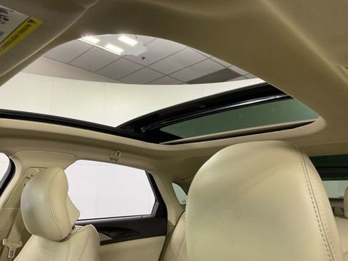 Used 2014 Lincoln MKZ AWD image 38