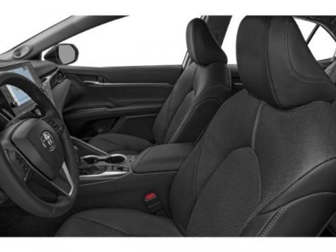 Used 2024 Toyota Camry XLE image 18