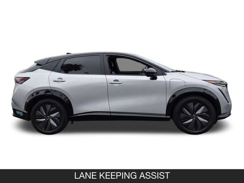 Used 2023 Nissan Ariya AWD image 6