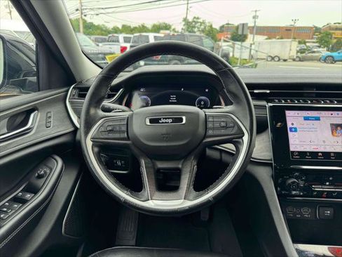 Used 2021 Jeep Grand Cherokee L Limited AWD/4WD image 22