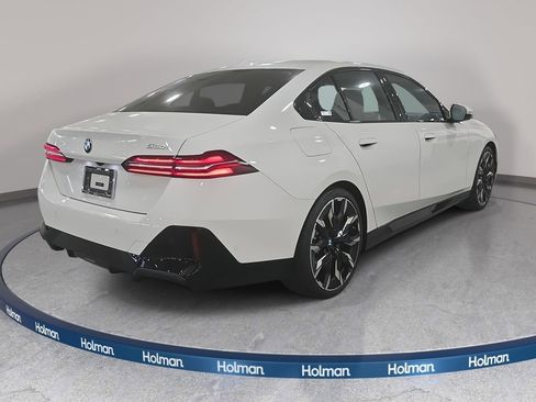 Used 2026 BMW 530i 530i w/ M Sport Package image 6