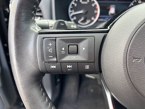 Used 2023 Nissan Rogue SV w/ SV Premium Package image 37