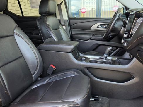 Used 2018 Chevrolet Traverse LT AWD/4WD image 15