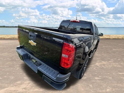 Used 2019 Chevrolet Colorado W/T w/ Custom Special Edition RWD image 9