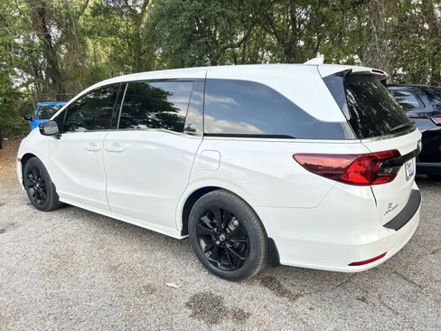 Certified 2024 Honda Odyssey Sport image 6