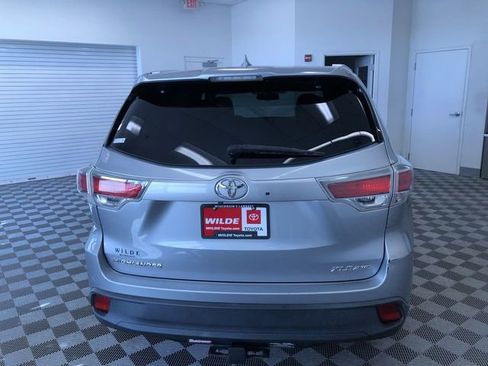 Used 2015 Toyota Highlander XLE image 14