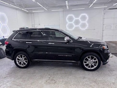 Used 2014 Jeep Grand Cherokee Summit image 3