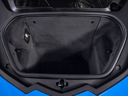 Used 2024 Chevrolet Corvette Stingray Premium Cpe w/ Z51 Performance Package RWD image 35