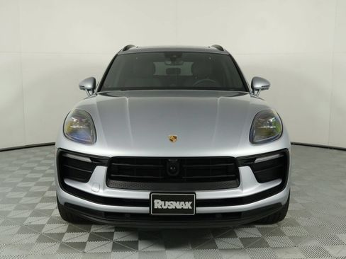 Certified 2026 Porsche Macan AWD/4WD image 10
