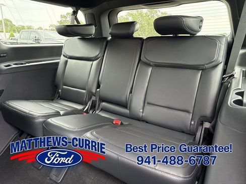 New 2026 Ford Expedition Max Platinum w/ Stealth Appearance Package AWD/4WD image 13
