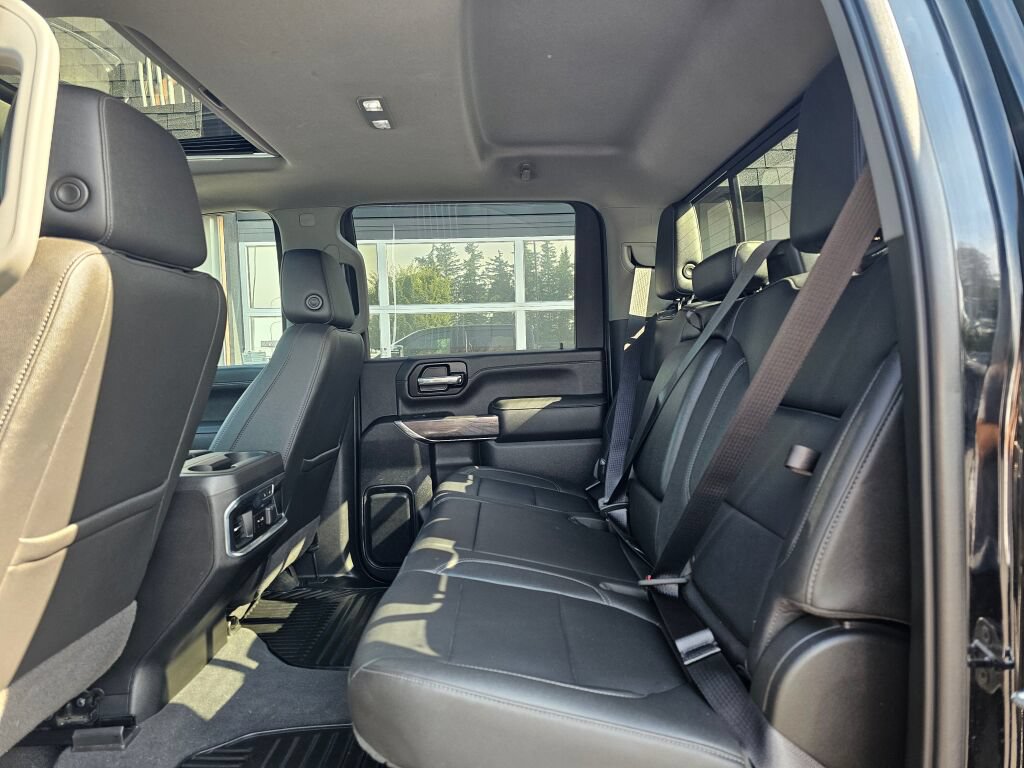 Used 2022 Chevrolet Silverado 2500 LTZ w/ LTZ Convenience Package AWD/4WD image 17