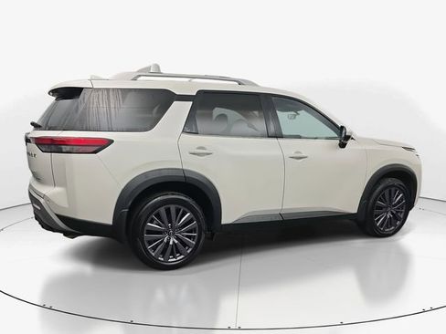 Used 2023 Nissan Pathfinder SL w/ SL Premium Package image 9