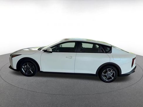 Used 2025 Kia K4 FWD image 8