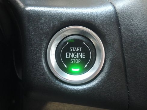 Used 2024 Chevrolet Tahoe LT w/ Luxury Package image 22