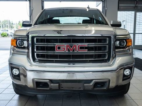 Used 2015 GMC Sierra 1500 SLT w/ SLT Crew Cab Value Package AWD/4WD image 2