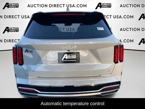 Used 2023 Kia Sorento SX AWD/4WD image 5