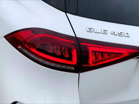 Used 2021 Mercedes-Benz GLE 450 4MATIC image 27