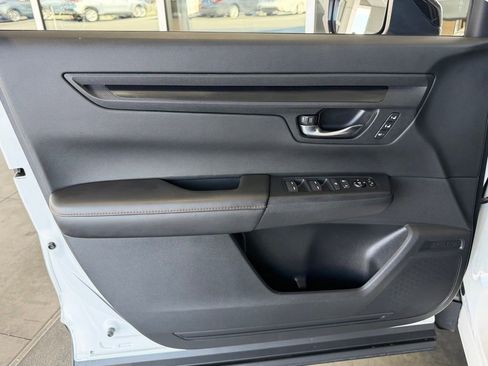 Used 2025 Honda CR-V Sport-L image 18