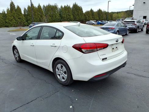 Used 2018 Kia Forte LX image 5